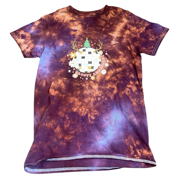 hedgehoghustle Other - Gildan Ice Dyed Holiday Groovy and Bright Tshirt Small